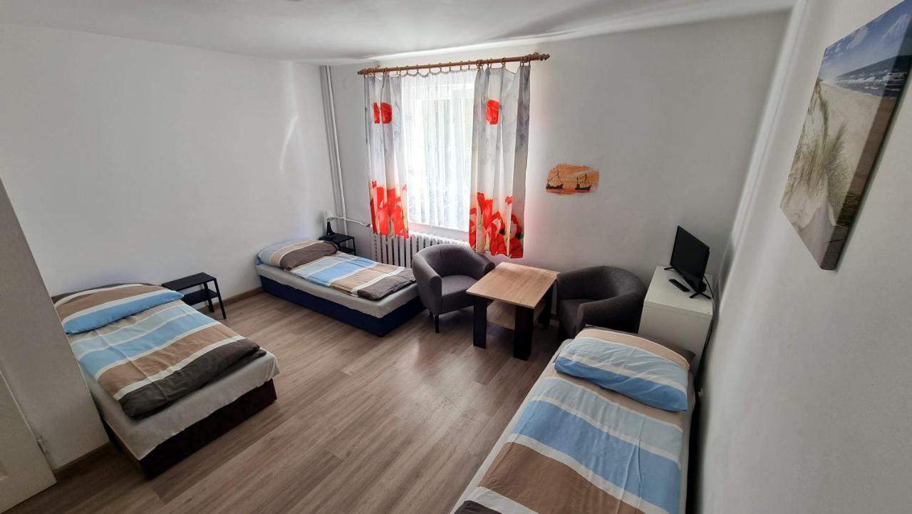 Bed and Breakfast Osrodek Beata / Fiord Смолдзиньски-Ляс Экстерьер фото