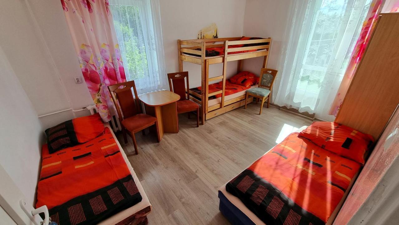 Bed and Breakfast Osrodek Beata / Fiord Смолдзиньски-Ляс Экстерьер фото
